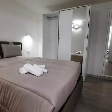 Casa Malu 18 Cin I T 0 7 1 0 3 3 B 4 0 0 0 8 8 3 3 2